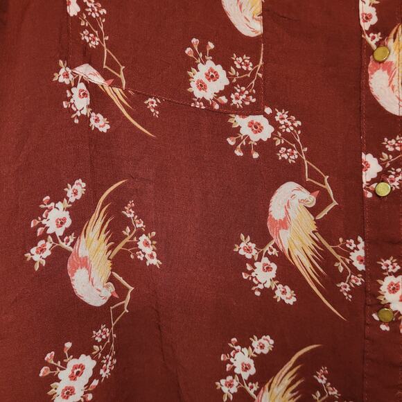 Lefties maroon red floral bird print button up blouse size large Novelty Retro - Picture 4 of 6